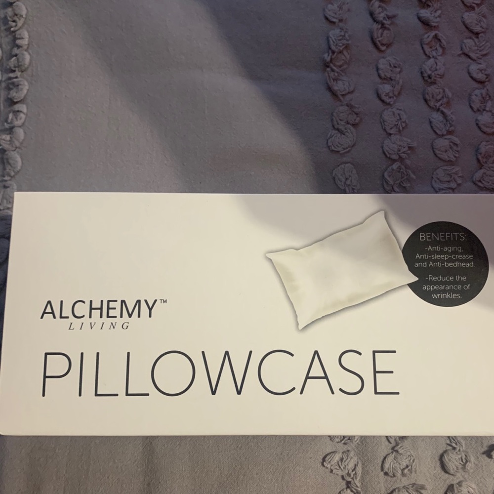 Silk pillow case